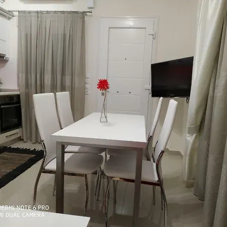 Lavim Apartman *