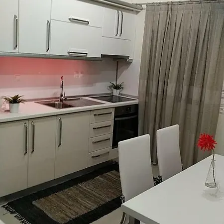 Apartment Lavim