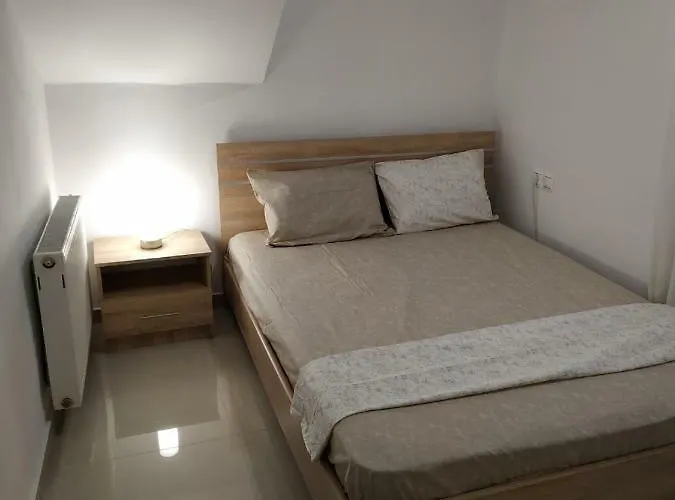 Apartament Lavim *